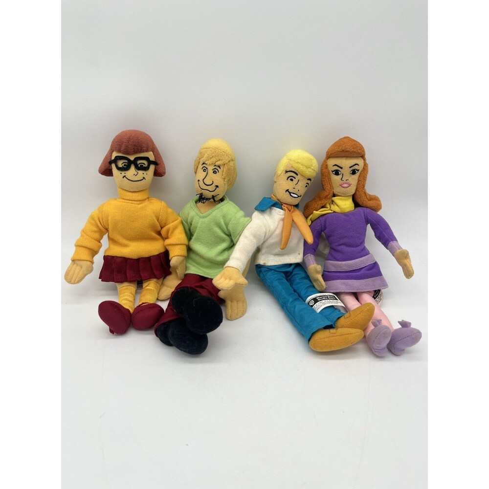 Vintage VTG 1999 Warner Bros.Studio Store WBSS ScoobyDoo 10” Plush Set Of 4
